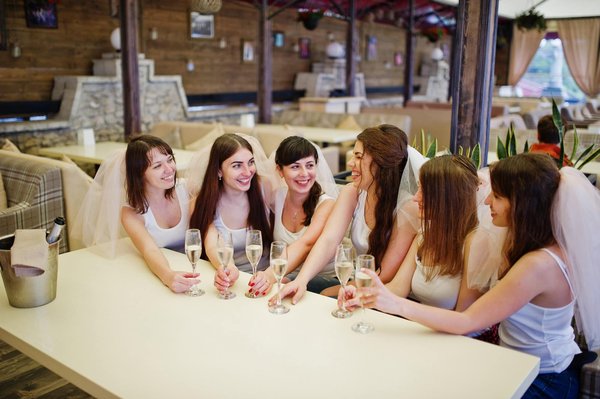 Enterrement de vie de jeune fille : être célibataire une dernière fois avant le jour-J